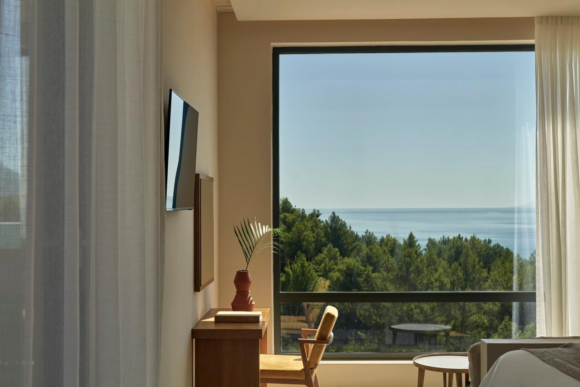 Celestial All Suites Afrato Exteriör bild